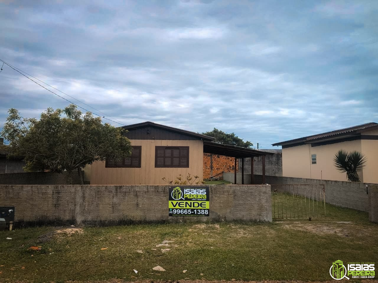 Casa de Madeira à venda