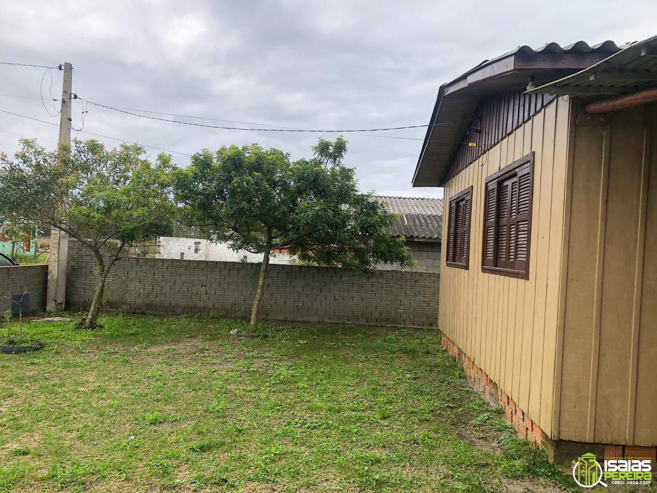 Casa de Madeira à venda