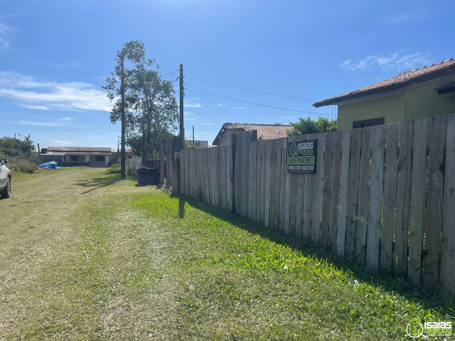 Vende-se casa para reforma em Balneário Arroio do Silva – SC