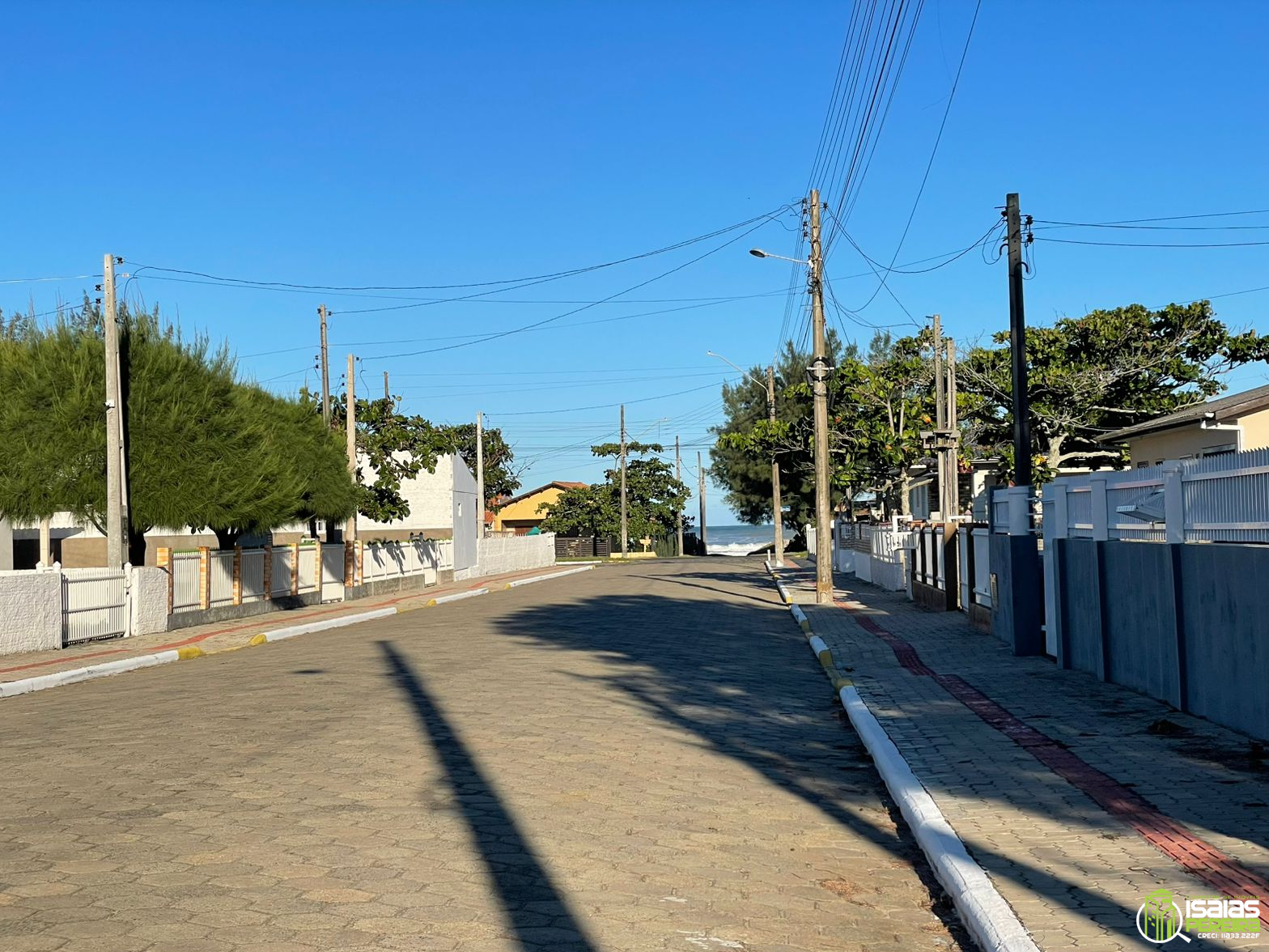 Casa para Aluguel – Primeira Quadra do Mar