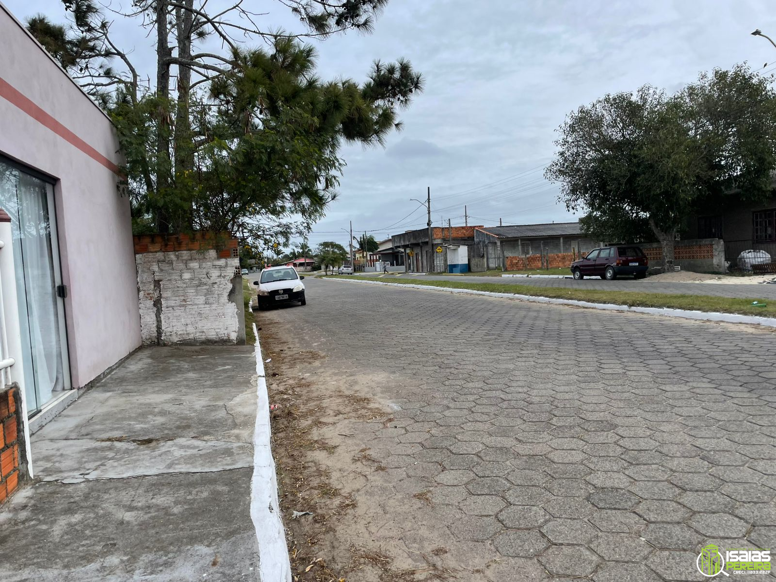 OPORTUNIDADE RARA NO LITORAL! CASA + SALA COMERCIAL POR APENAS R$ 230.000