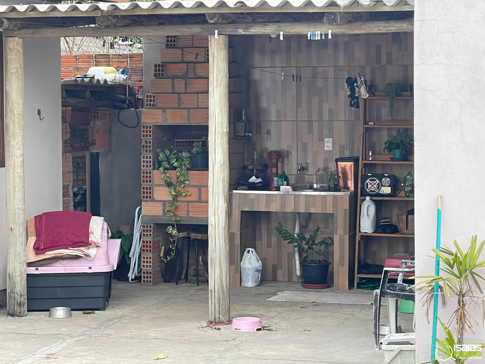 OPORTUNIDADE RARA NO LITORAL! CASA + SALA COMERCIAL POR APENAS R$ 230.000
