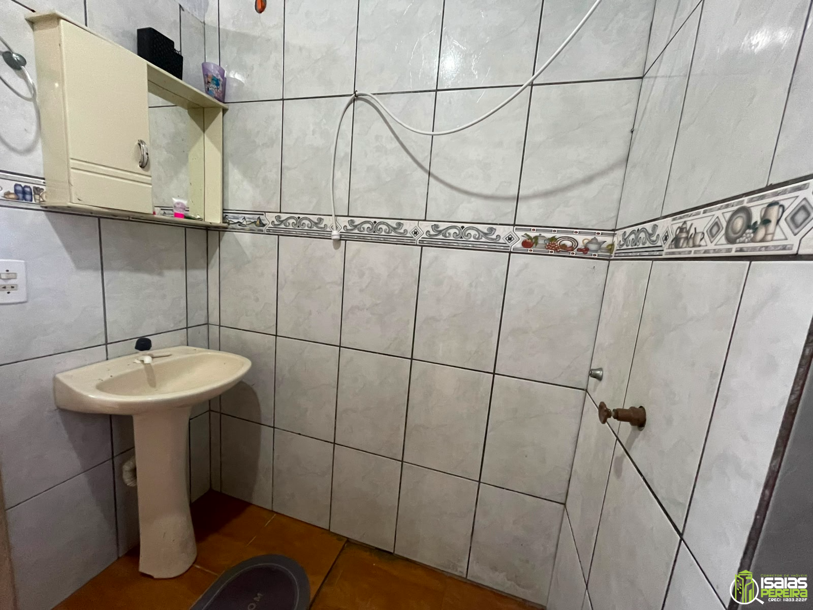 ALUGA-SE CASA EM BALNEÁRIO ARROIO DO SILVA – SC