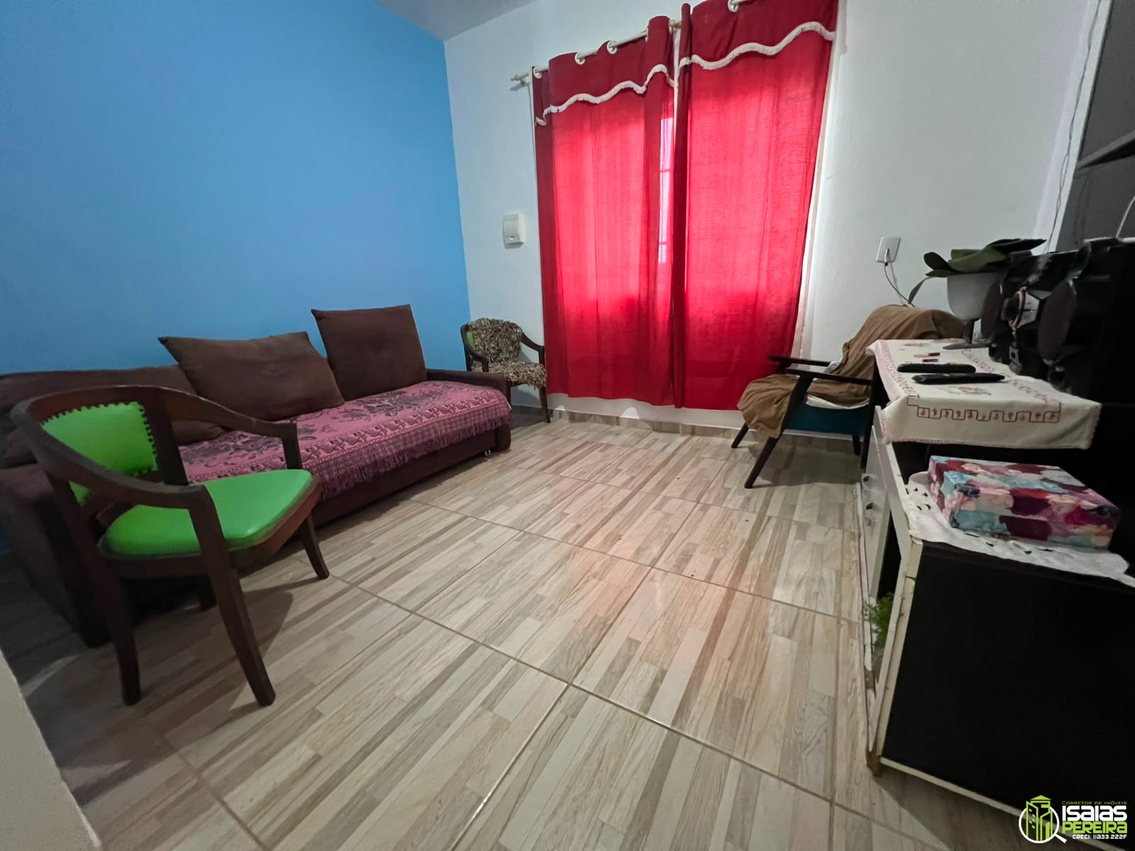 VENDE-SE CASA DE ESQUINA NA PRAIA DE BALNEARIO ARROIO DO SILVA-SC